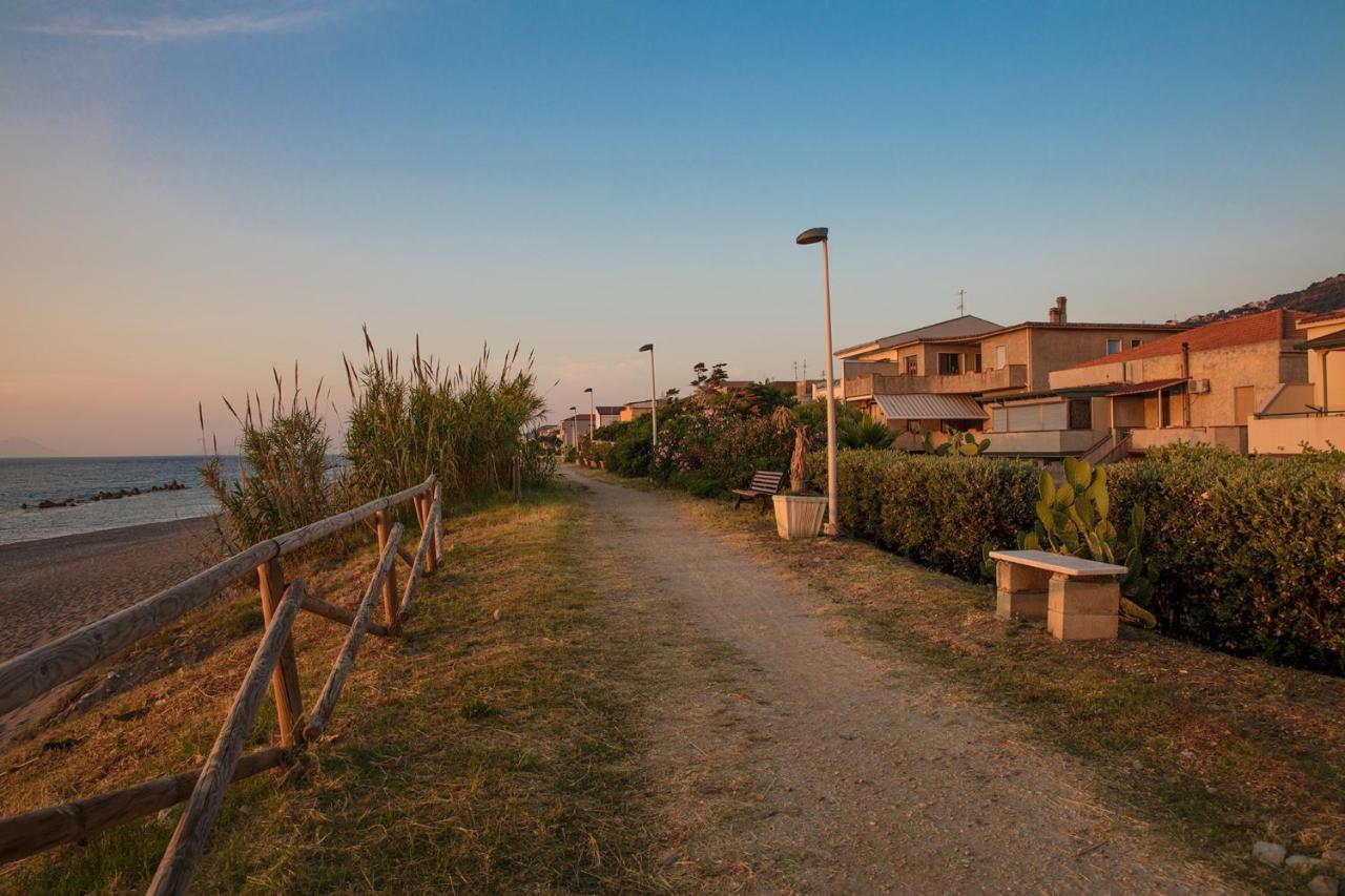 Capo dʼOrlando B&B Stella Marina المظهر الخارجي الصورة