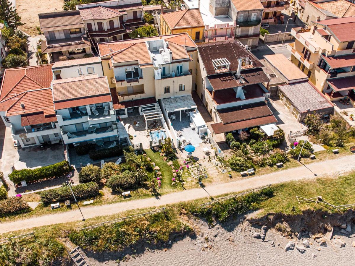 Capo dʼOrlando B&B Stella Marina المظهر الخارجي الصورة